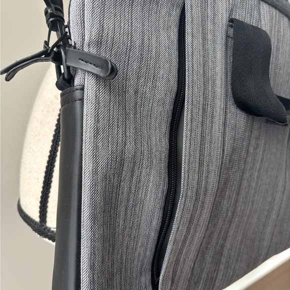 Targus Laptop bag - Picture 2 of 9